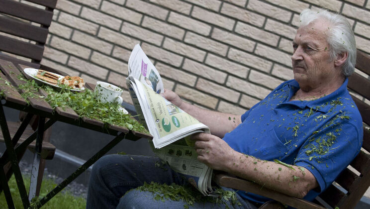 [Oldje] - Older Guy, Younger Chick, Nice Excuse - Bernice - Gustavo