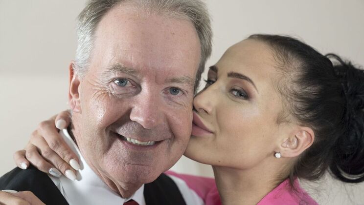 [Oldje] - Cum Hungry Secretary Swallows - Nicole Love - Boris