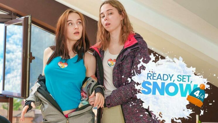 [ClubSweethearts] - Braces and Blonde Hair: A Snowy Lesbian Affair - Erika Mori - Alice Flore