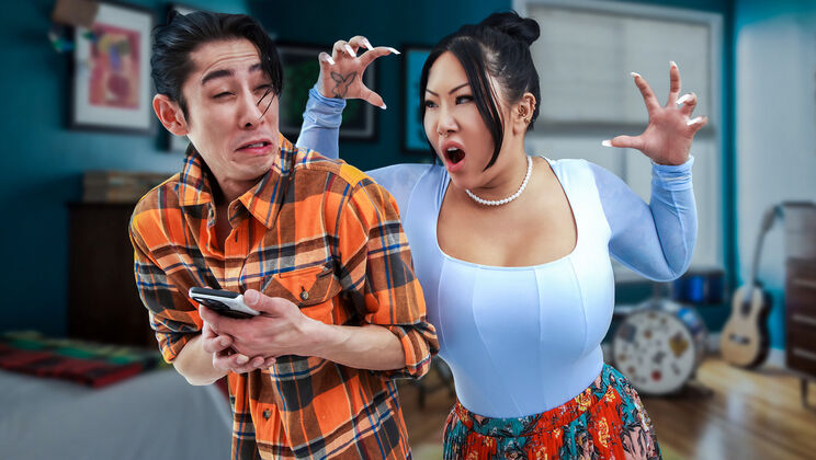 [TigerMoms] - David Lee and Connie Perignon in Thong and Bra - David Lee - Connie Perignon